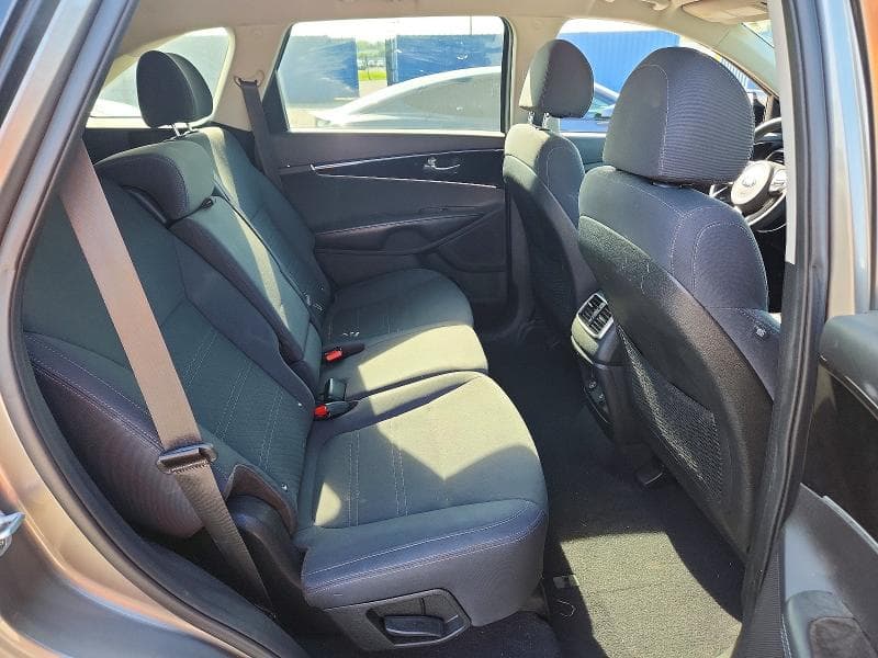 2018 KIA SORENTO LX 11