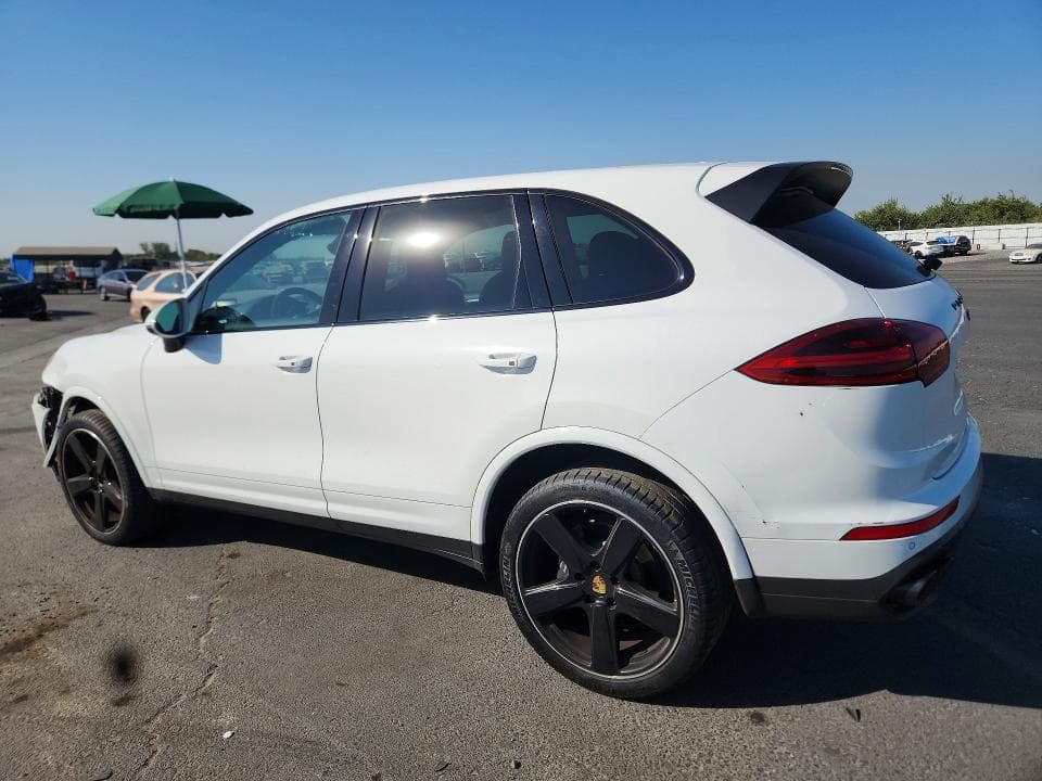 2018 PORSCHE CAYENNE 2