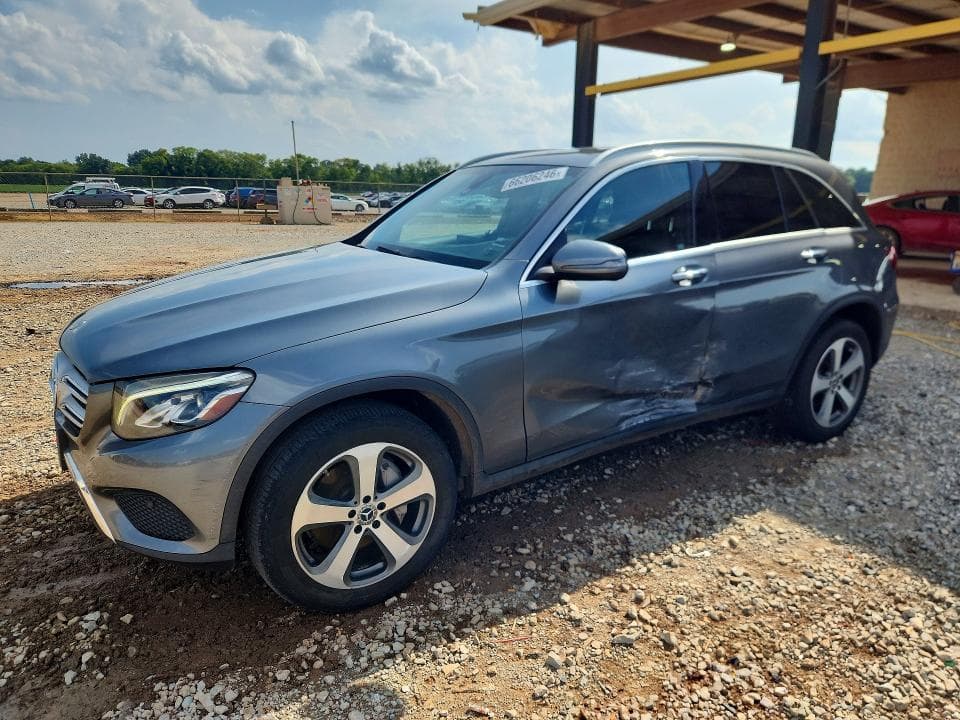 2017 MERCEDES-BENZ GLC 300 - 1