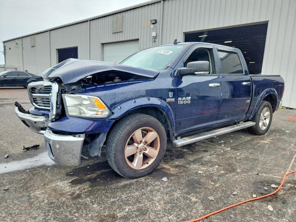 2018 RAM 1500 SLT - 1