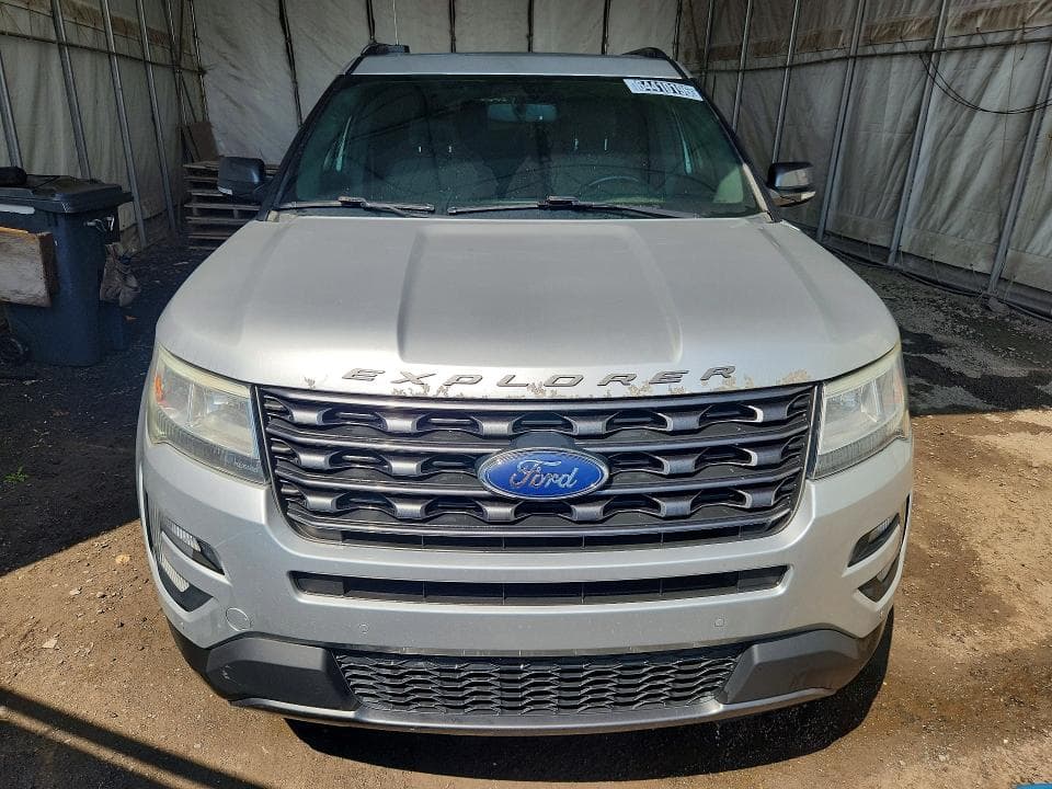 2017 FORD EXPLORER XLT 5