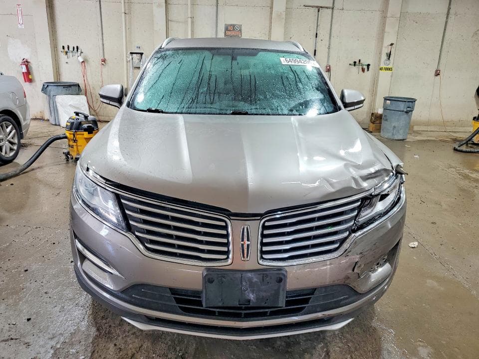 2017 LINCOLN MKC PREMIERE 5