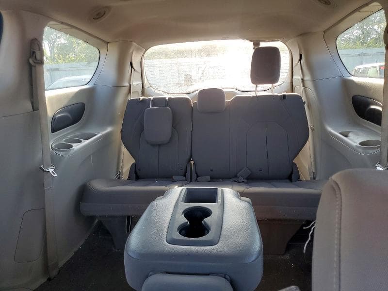 2017 CHRYSLER PACIFICA TOURING 10