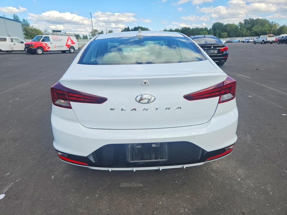 2019 HYUNDAI ELANTRA SEL 6