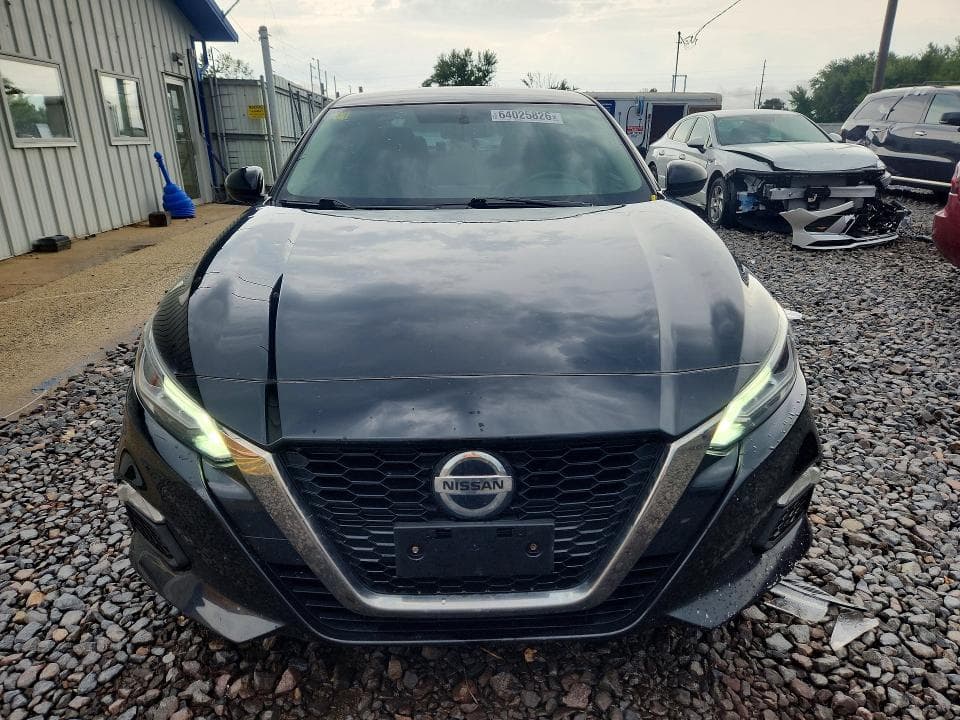 2019 NISSAN ALTIMA SR 5