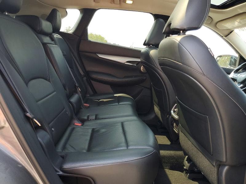 2019 INFINITI QX50 ESSENTIAL 11