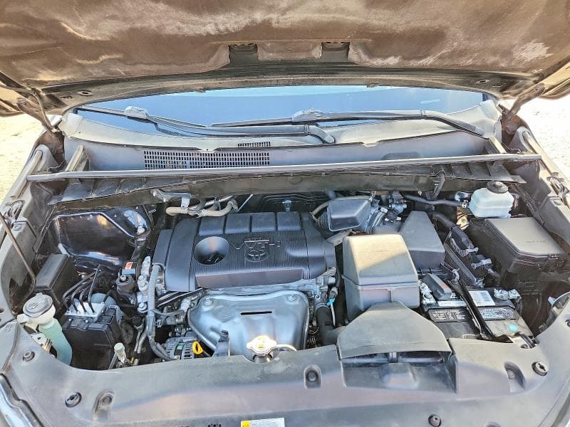 2019 TOYOTA HIGHLANDER LE 12