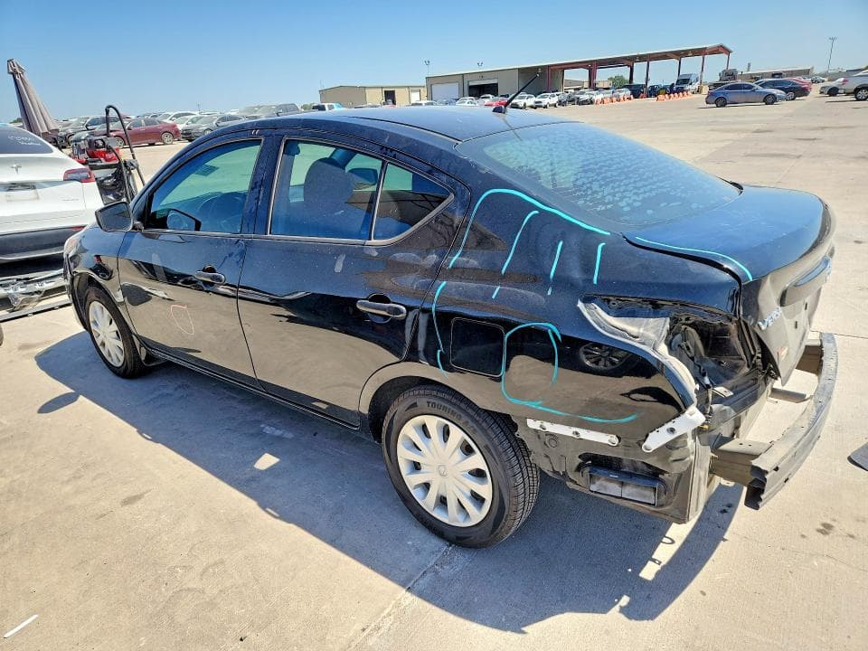 2019 NISSAN VERSA S 2