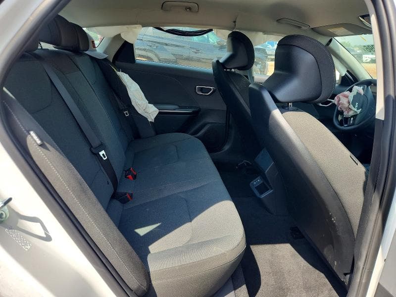 2025 KIA K4 LXS 10