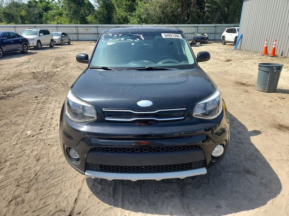 2019 KIA SOUL + 5