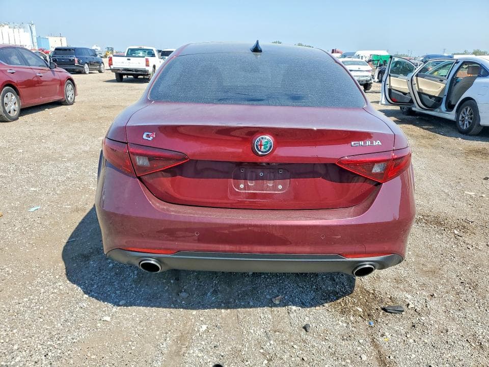 2017 ALFA ROMEO GIULIA Q4 6