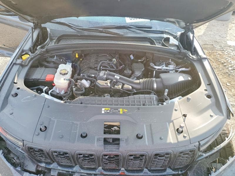 2025 JEEP GRAND CHEROKEE LIMITED 11