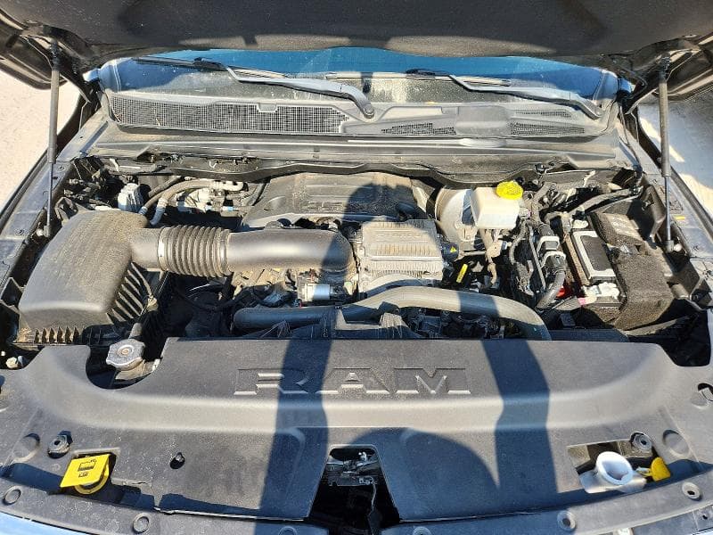 2024 RAM 1500 LARAMIE 11