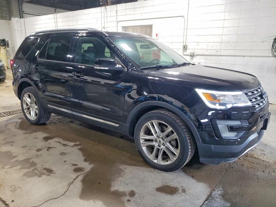 2017 FORD EXPLORER XLT 4