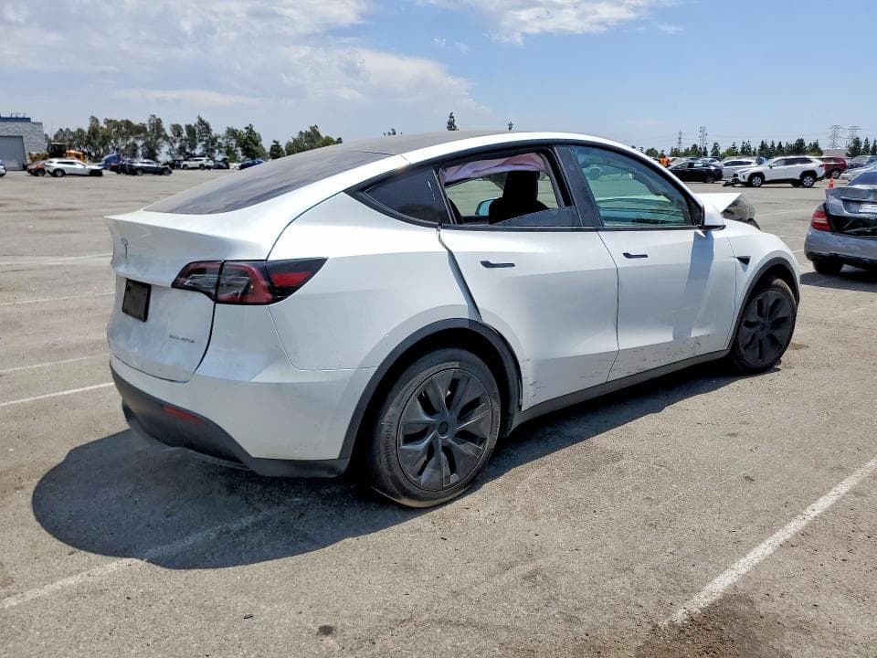 2024 TESLA MODEL Y 3