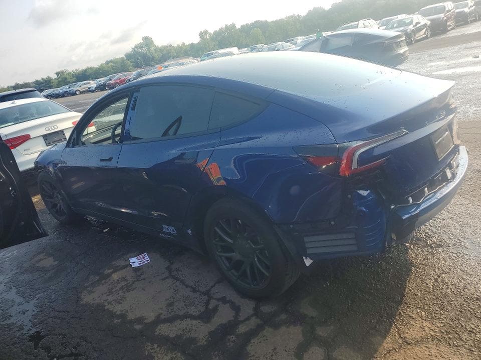 2025 TESLA MODEL 3 2