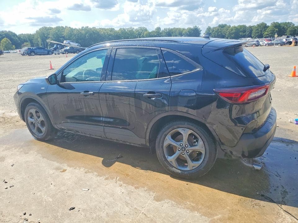 2026 FORD ESCAPE ST LINE 2