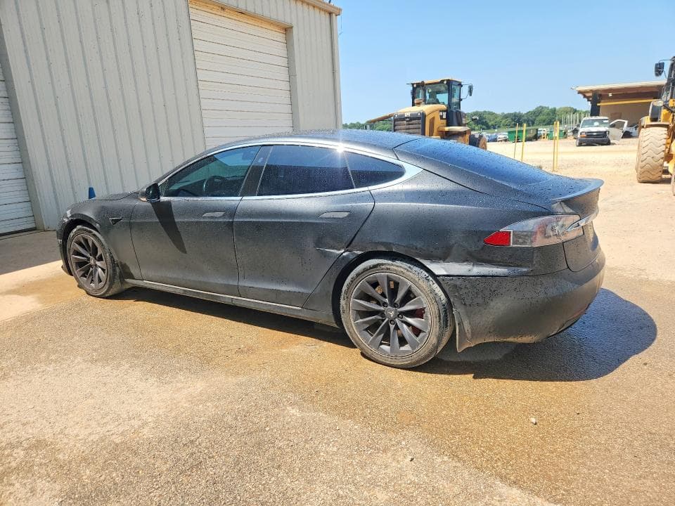 2020 TESLA MODEL S 2
