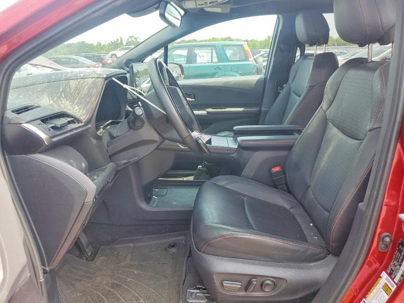 2022 TOYOTA SIENNA XSE 7