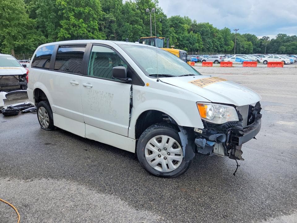 2018 DODGE GRAND CARAVAN SE 4