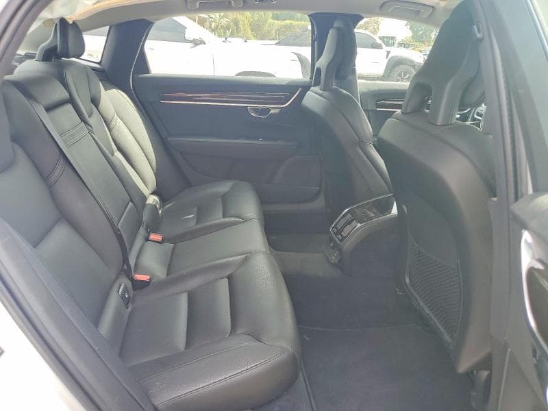 2018 VOLVO S90 T5 MOMENTUM 10