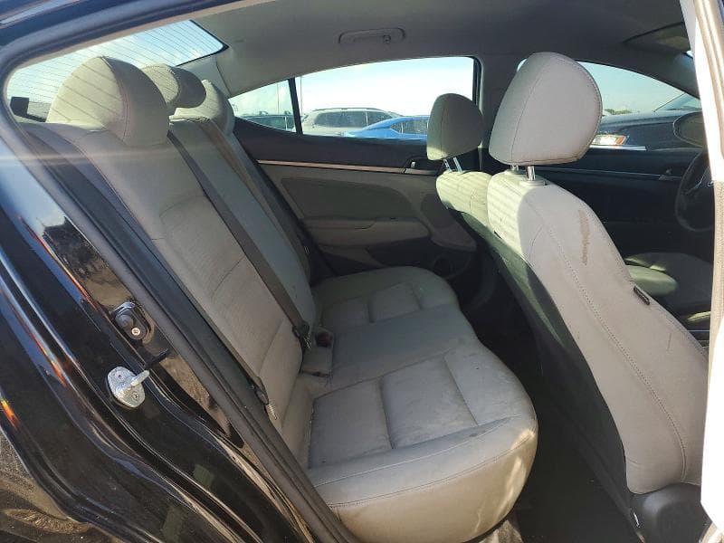 2017 HYUNDAI ELANTRA SE 10