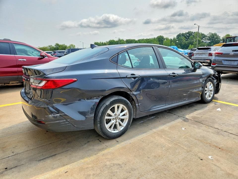 2025 TOYOTA CAMRY LE 3