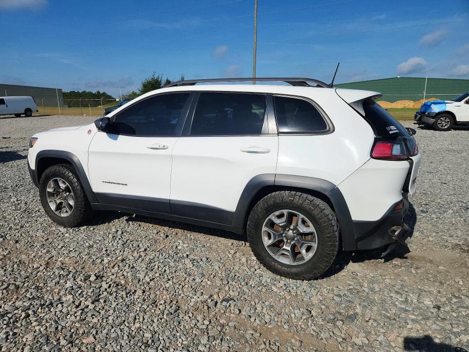 2019 JEEP CHEROKEE TRAILHAWK 2