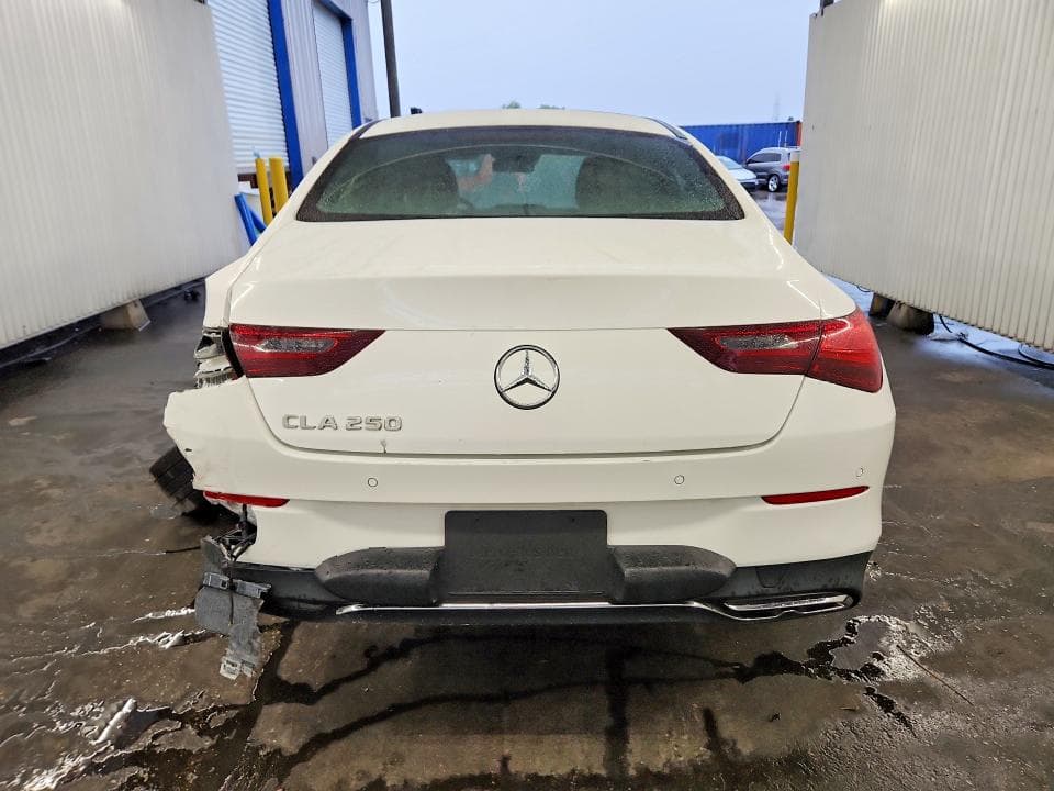 2025 MERCEDES-BENZ CLA 250 6