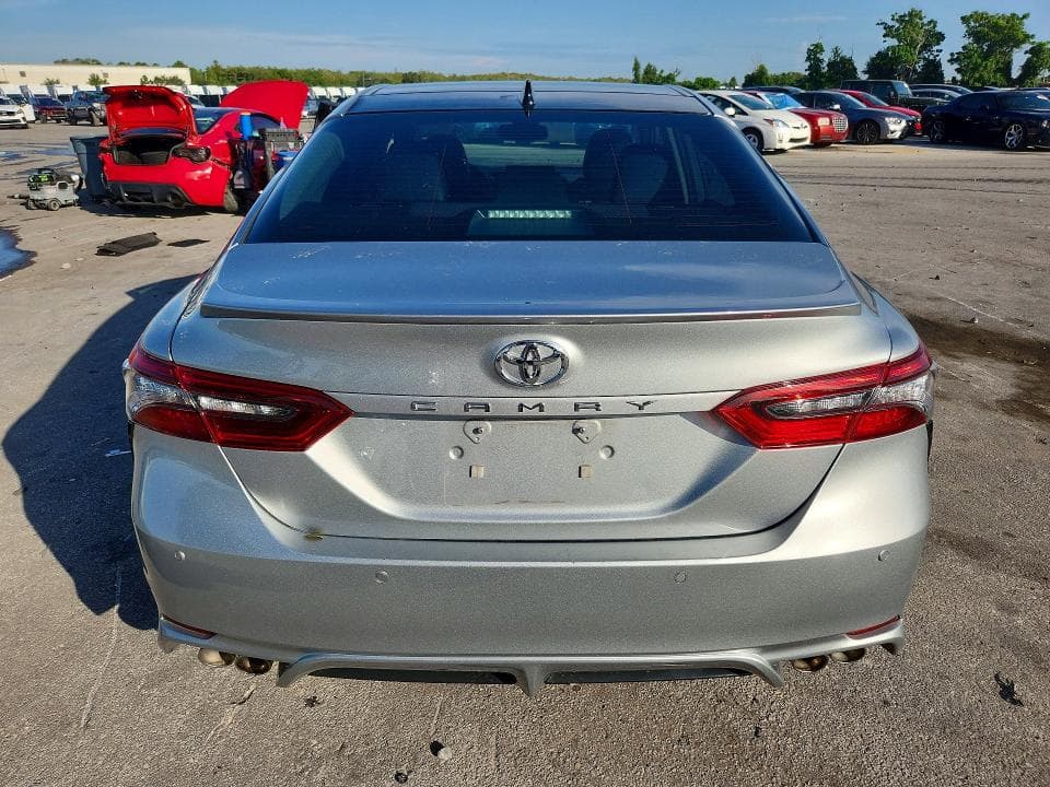 2021 TOYOTA CAMRY XSE 6