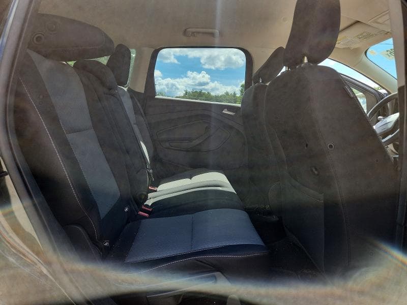2019 FORD ESCAPE SE 11