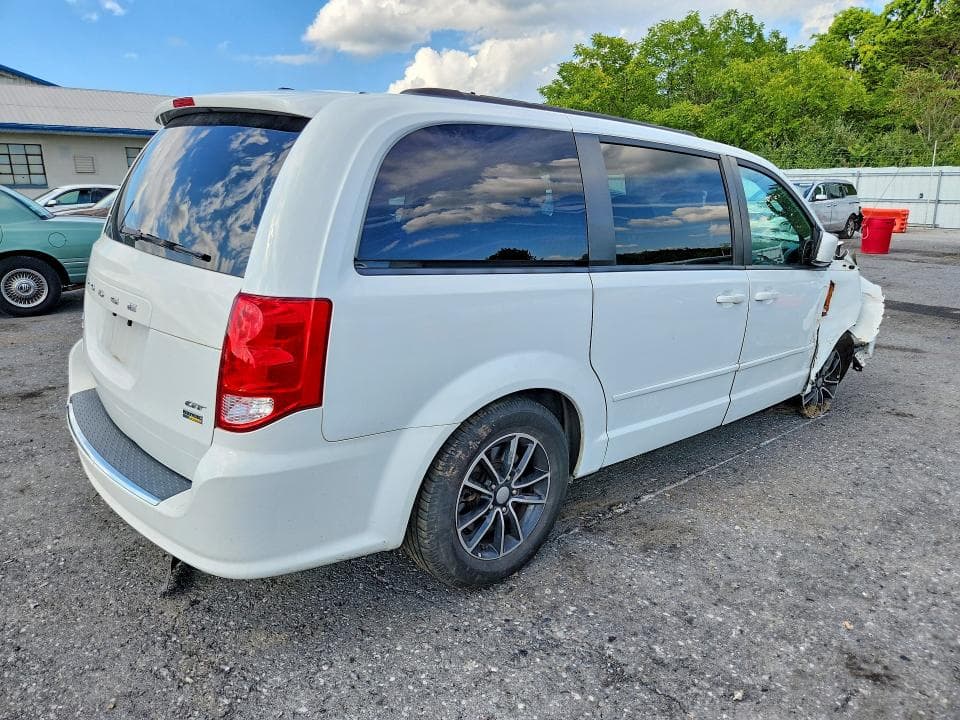2017 DODGE GRAND CARAVAN GT 3