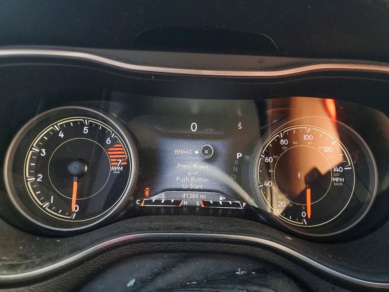 2023 JEEP CHEROKEE ALTITUDE LUX 9