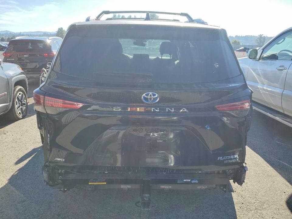 2021 TOYOTA SIENNA PLATINUM 7-PASSENGER 6