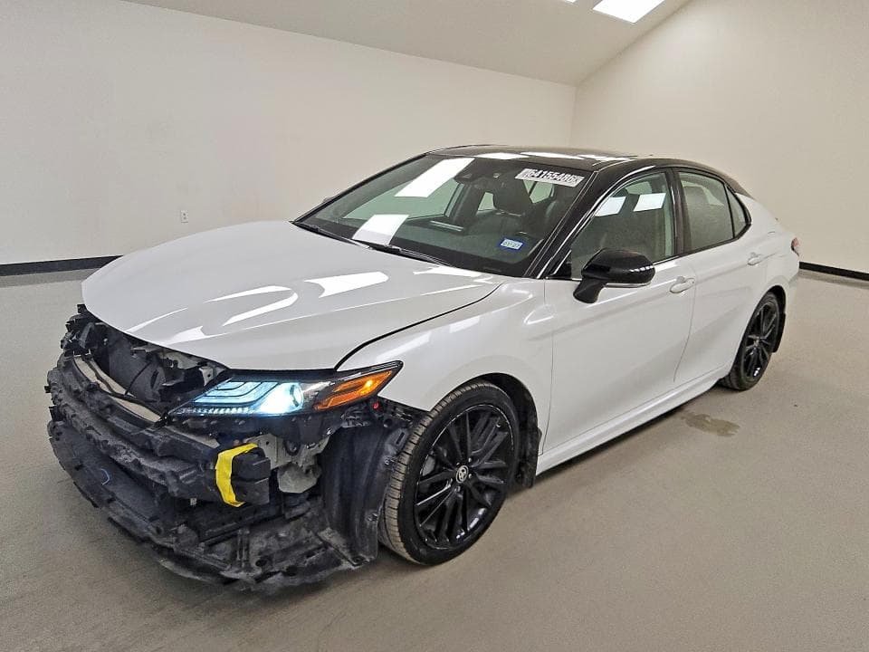 2022 TOYOTA CAMRY XSE - 1