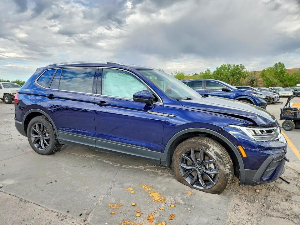 2023 VOLKSWAGEN TIGUAN SE 4