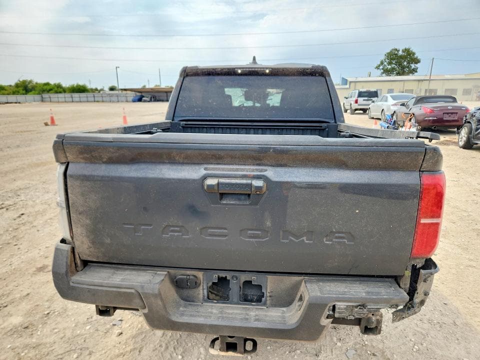 2025 TOYOTA TACOMA SR 6