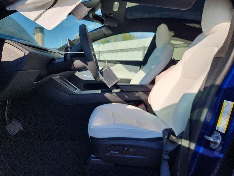 2026 TESLA MODEL Y 7