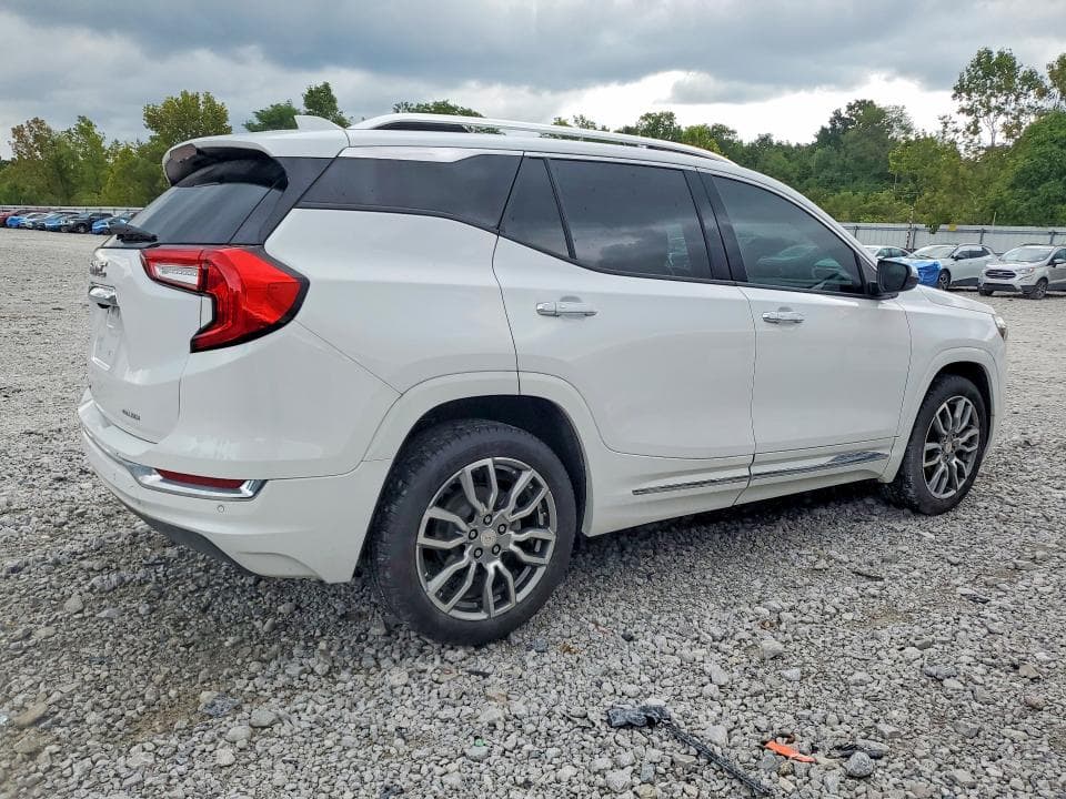 2023 GMC TERRAIN DENALI 3