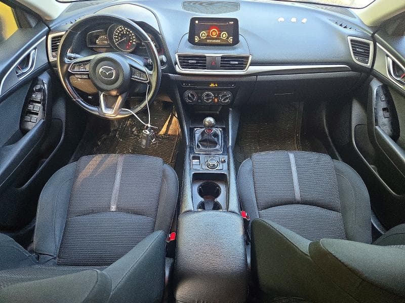 2017 MAZDA 3 TOURING 8