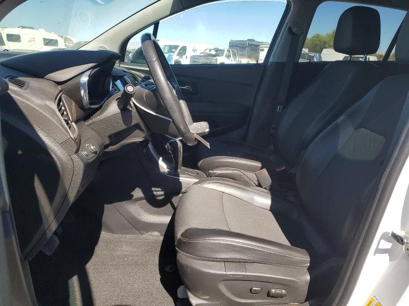 2020 CHEVROLET TRAX 1LT 7