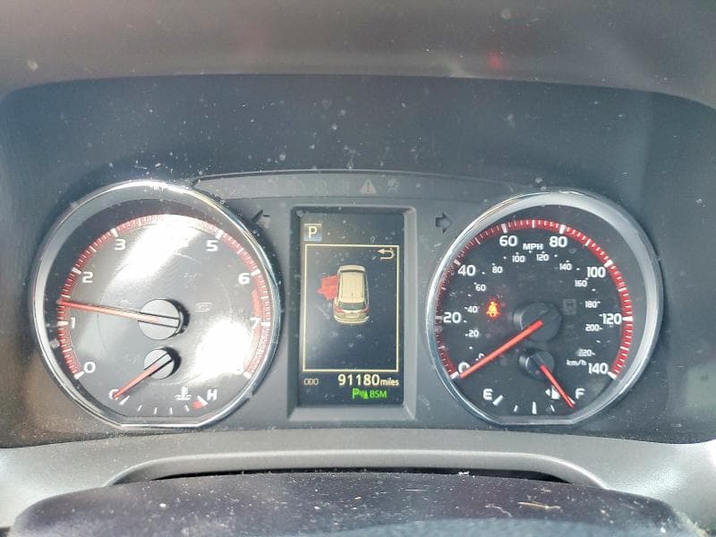 2017 TOYOTA RAV4 SE 9