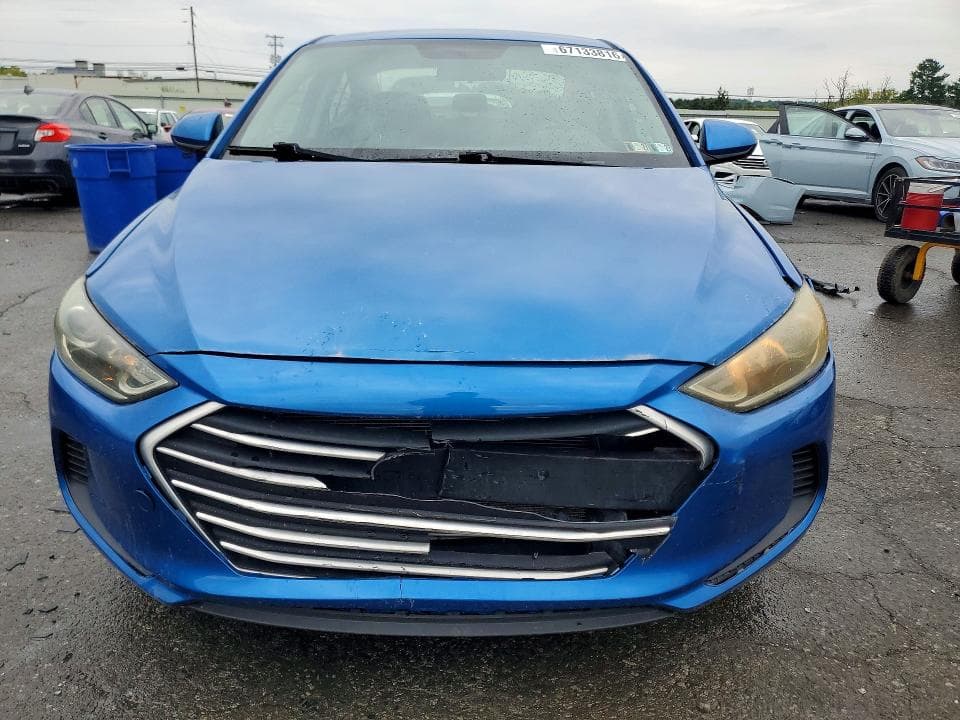 2017 HYUNDAI ELANTRA SE 5