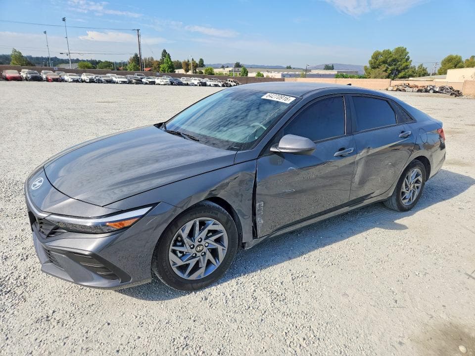 2024 HYUNDAI ELANTRA SEL - 1