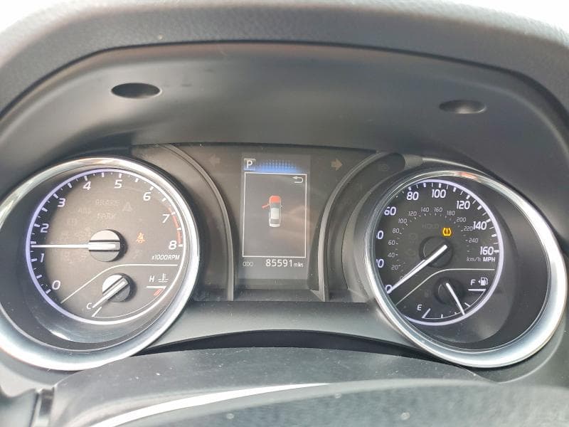 2019 TOYOTA CAMRY LE 9
