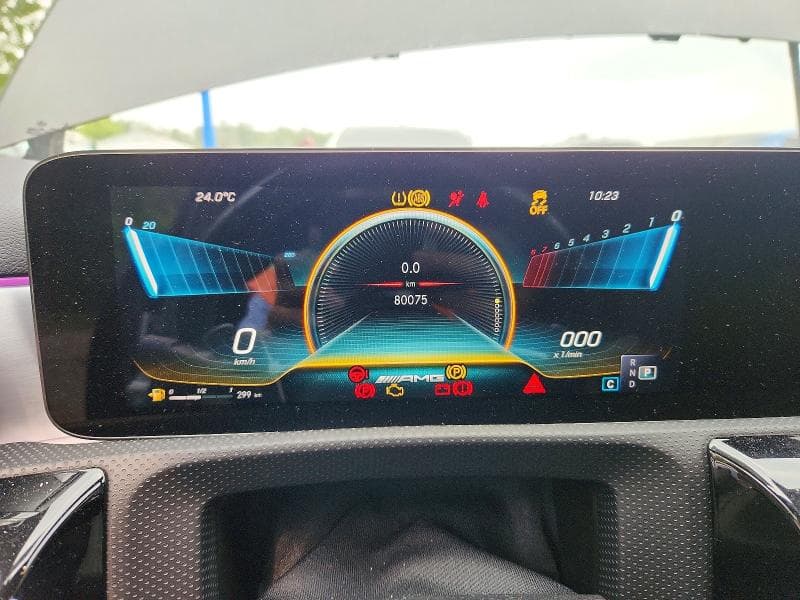 2021 MERCEDES-BENZ A 35 4MATIC 9