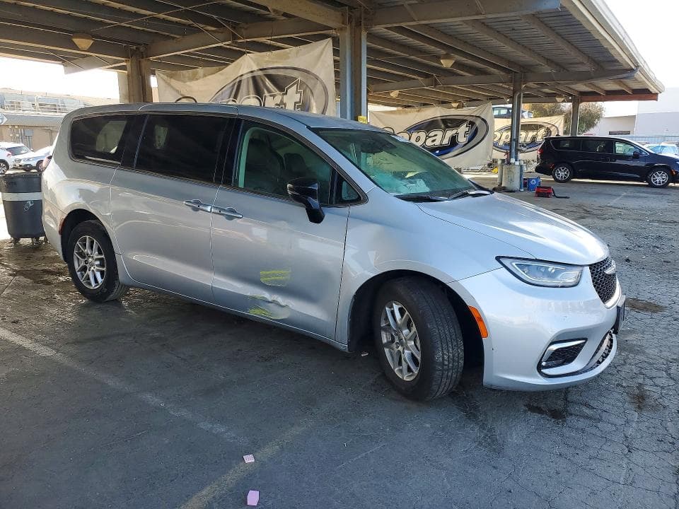 2024 CHRYSLER PACIFICA TOURING L 4