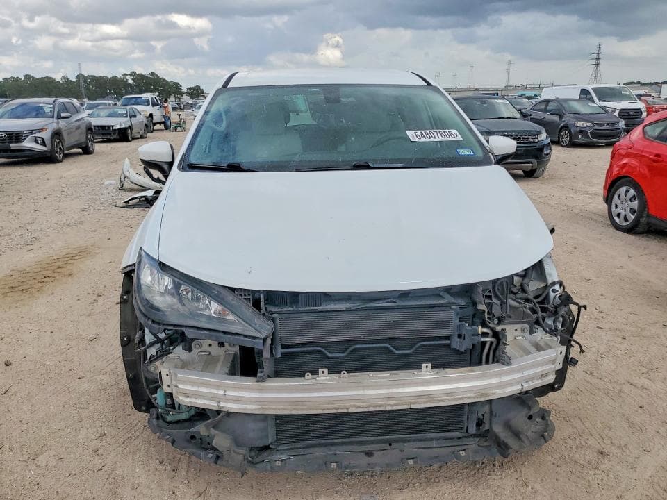 2017 CHRYSLER PACIFICA TOURING 5