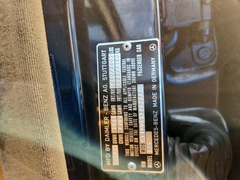 1986 MERCEDES-BENZ 560 SEL 12