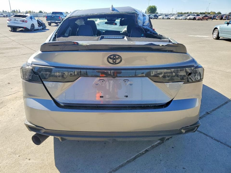 2025 TOYOTA CAMRY SE 6